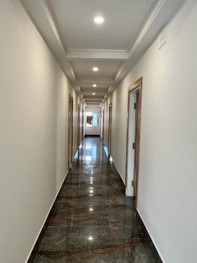 Seema Palace Inn 1 Km From Railwaystaion Mysore Buitenkant foto